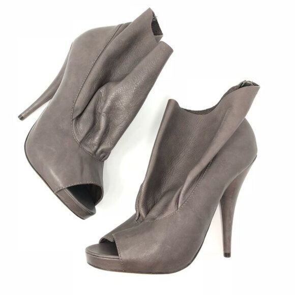 Dolce Vita Gray Ruffled Top Open Toe Heel Ankle Boots Shoes Size 7.5 - Picture 1 of 8